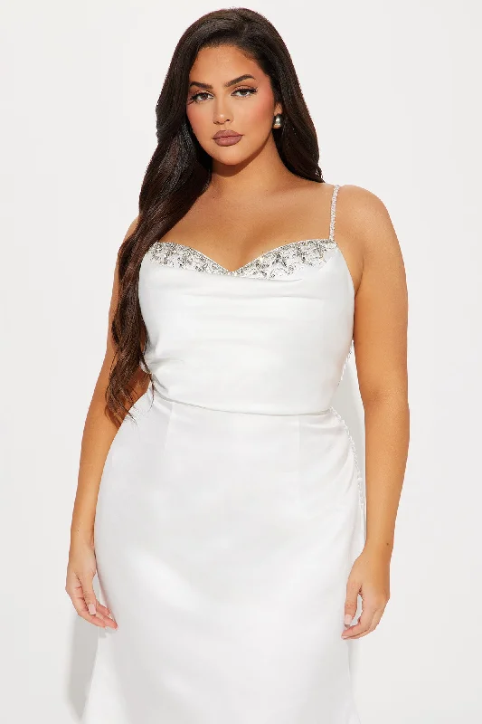 Crystal Elegance Gown - White