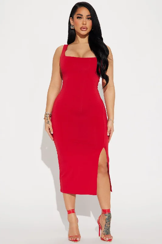 Kiss Me Sleeveless Midi Dress - Red