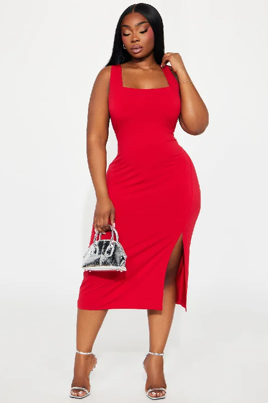 Kiss Me Sleeveless Midi Dress - Red