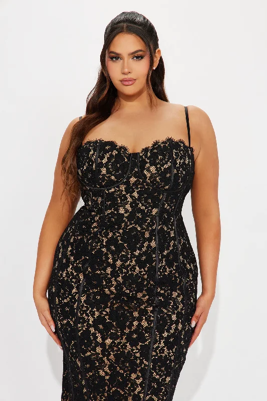 Lady In Lace Midi Dress - Black