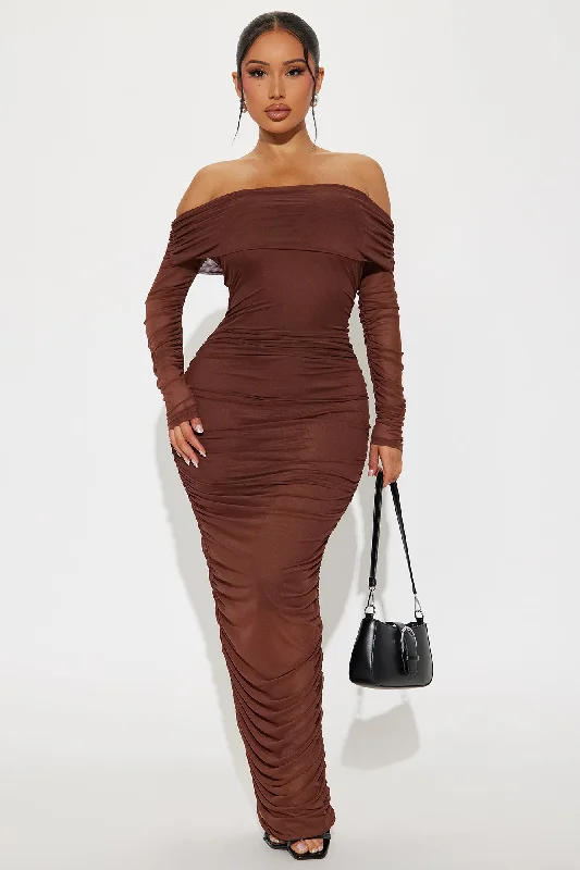 Top Trend Ruched Maxi Dress - Chocolate