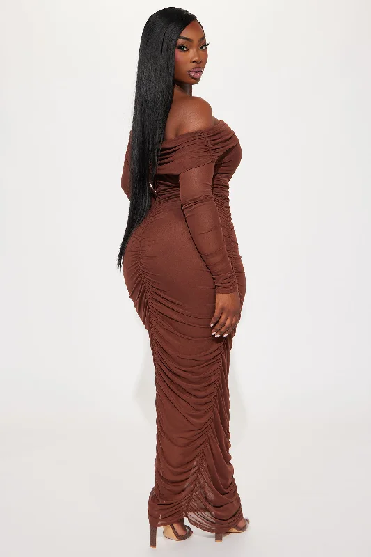 Top Trend Ruched Maxi Dress - Chocolate