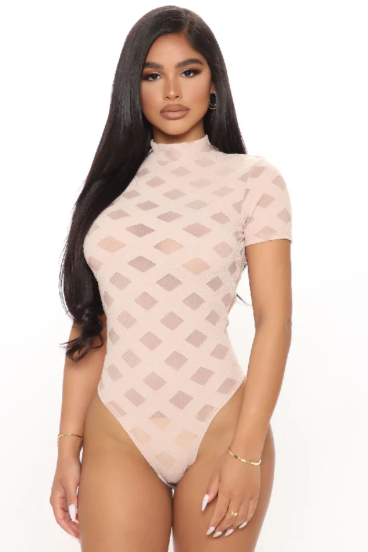 Edges That Scratch Short Sleeve Bodysuit - Nude