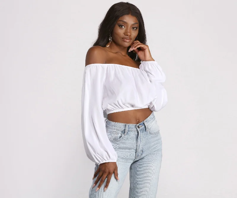 Off the Shoulder Long Sleeve Crop Top