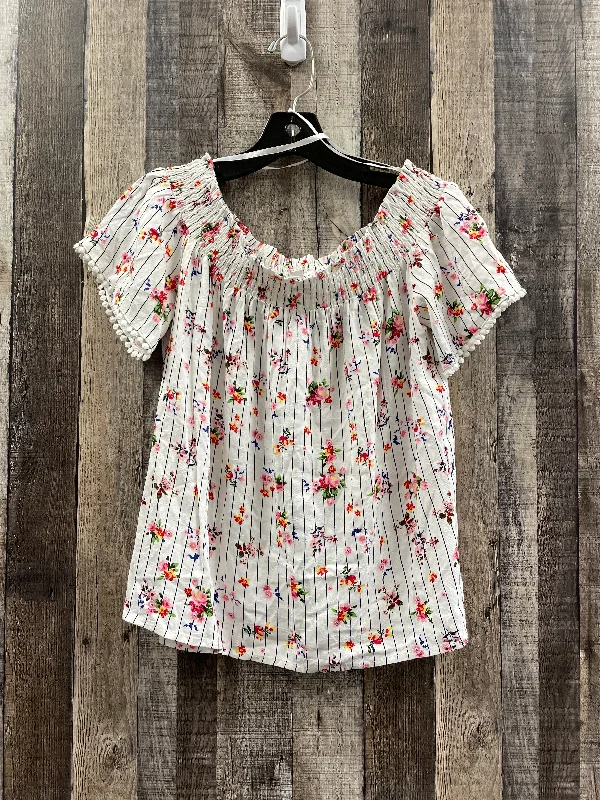 Top Short Sleeve By Love Fire In Floral Print, Size: M