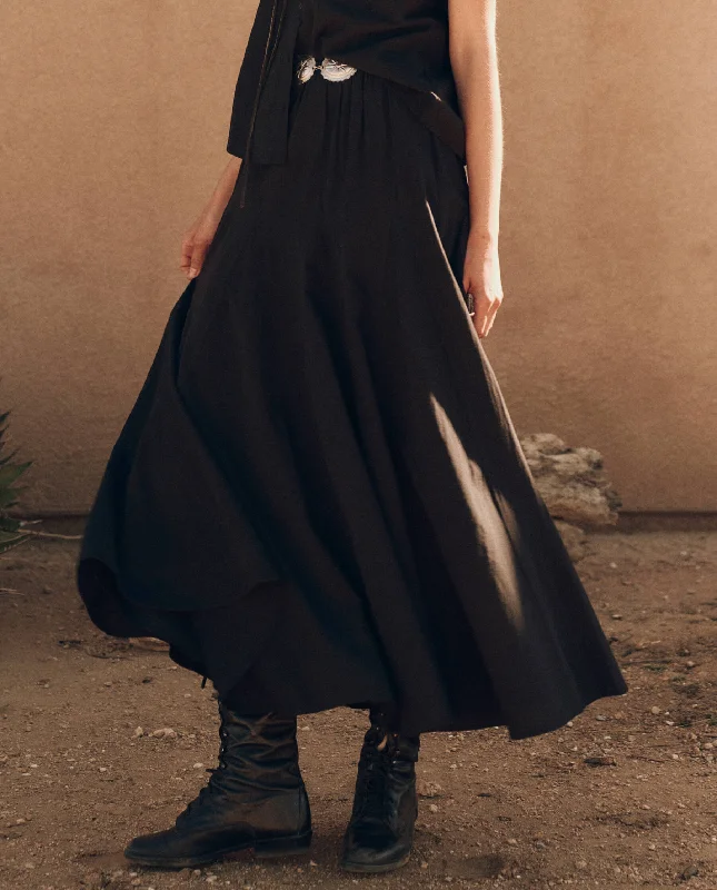 The Godet Skirt. -- Black