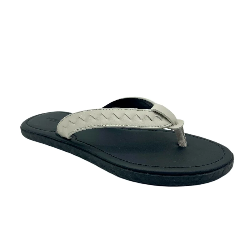 Bottega Veneta Men's White/Black Leather Thong Sandal 40/US 7